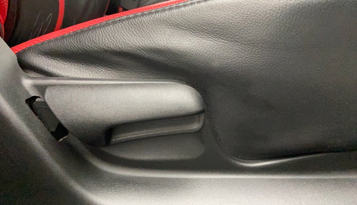 2014 Maruti Swift VXI, Petrol, Manual, 45,773 km, Driver Side Adjustment Panel