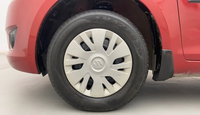 2014 Maruti Swift VXI, Petrol, Manual, 45,773 km, Left Front Wheel