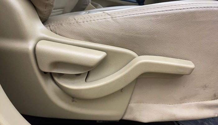 2014 Honda Brio S MT, Petrol, Manual, 90,613 km, Driver Side Adjustment Panel