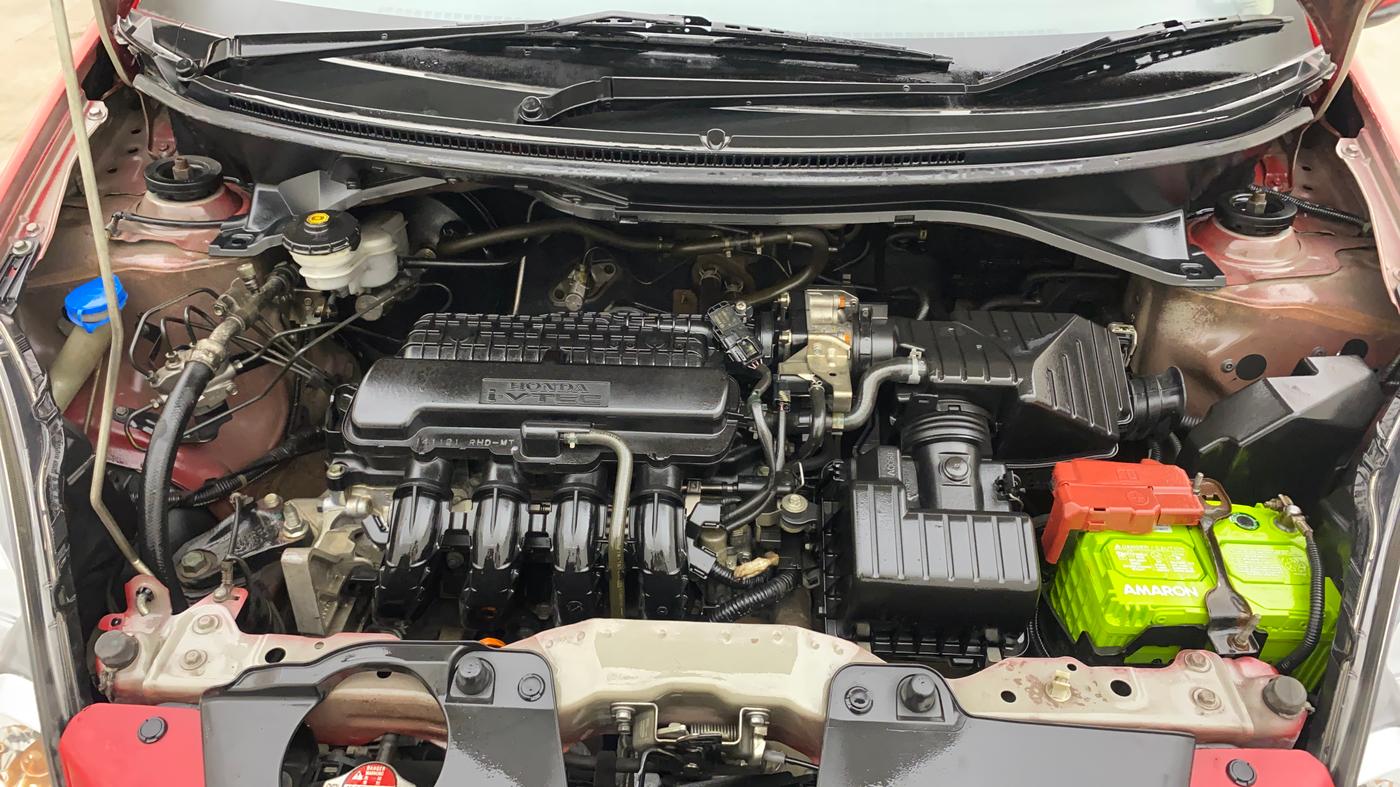 2014 Honda Brio S MT, Petrol, Manual, 90,678 km, Engine View