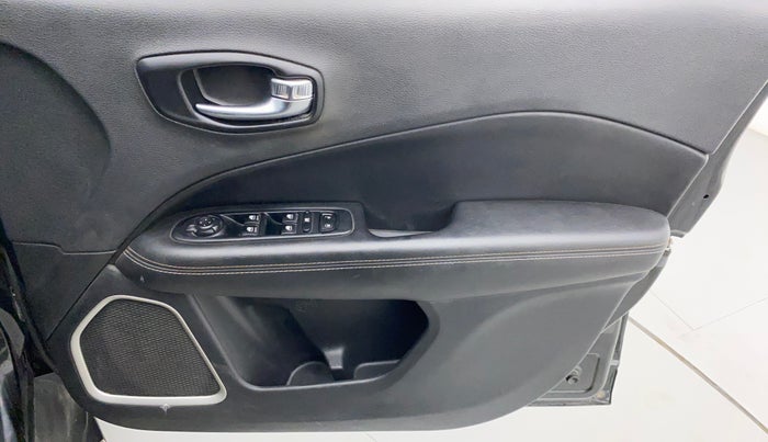 2018 Jeep Compass SPORT 2.0 DIESEL, Diesel, Manual, 1,19,193 km, Driver Side Door Panels Control
