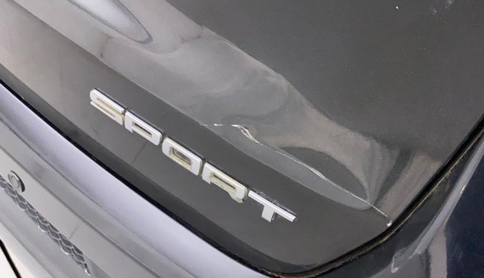 2018 Jeep Compass SPORT 2.0 DIESEL, Diesel, Manual, 1,19,193 km, Dicky (Boot door) - Minor scratches