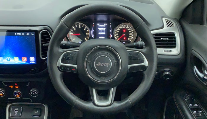 2018 Jeep Compass SPORT 2.0 DIESEL, Diesel, Manual, 1,19,193 km, Steering Wheel Close Up