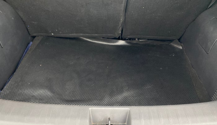 2023 Nissan MAGNITE XV PREMIUM TURBO CVT, Petrol, Automatic, 38,493 km, Boot Inside