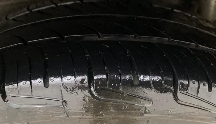 2017 Maruti Celerio ZXI AMT (O), Petrol, Automatic, 1,05,257 km, Left Rear Tyre Tread