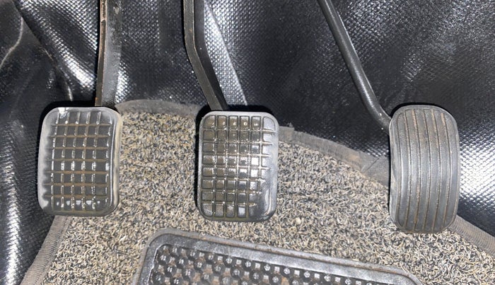 2018 Tata Tiago XZ PETROL, CNG, Manual, 68,109 km, Pedals