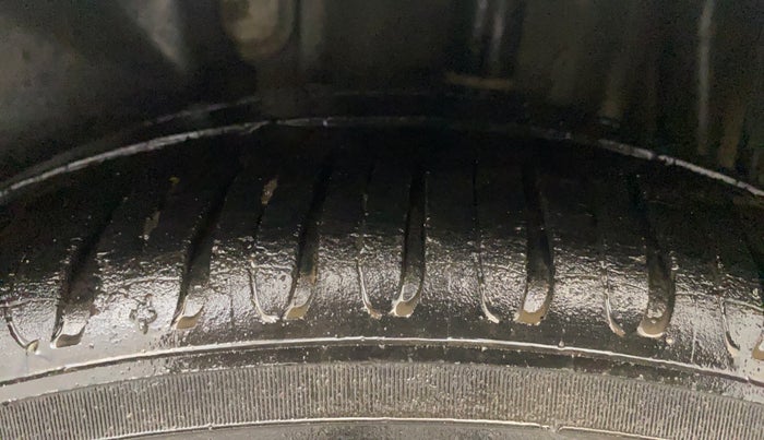 2018 Tata Tiago XZ PETROL, CNG, Manual, 68,109 km, Left Rear Tyre Tread