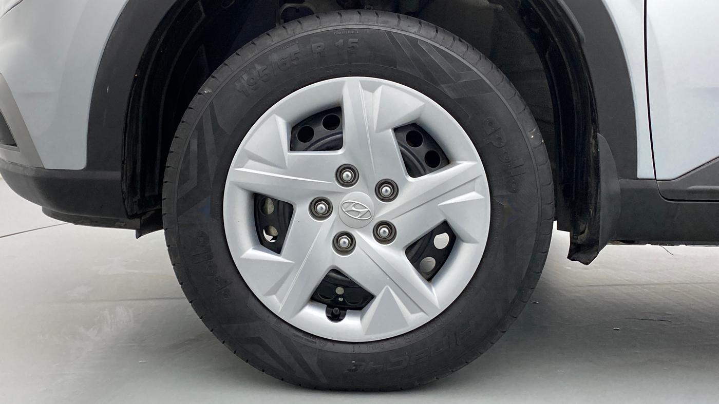 2021 Hyundai VENUE S MT 1.2 KAPPA, Petrol, Manual, 3,178 km, Left Front Wheel