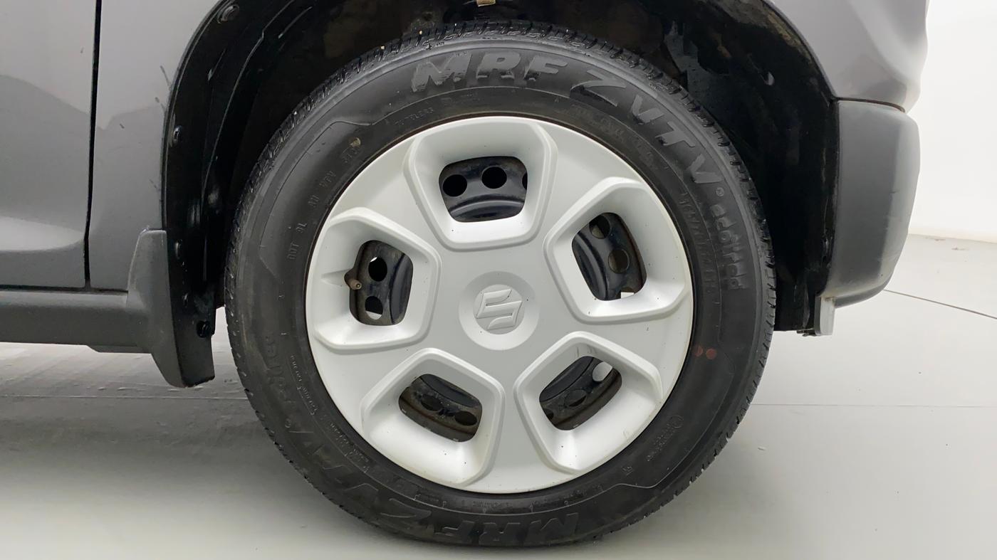 2020 Maruti S PRESSO VXI CNG, CNG, Manual, 19,609 km, Right Front Wheel