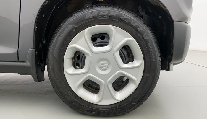 2020 Maruti S PRESSO VXI CNG, CNG, Manual, 19,609 km, Right Front Wheel