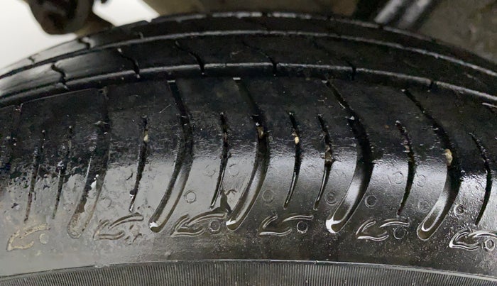 2020 Maruti S PRESSO VXI CNG, CNG, Manual, 19,609 km, Right Rear Tyre Tread