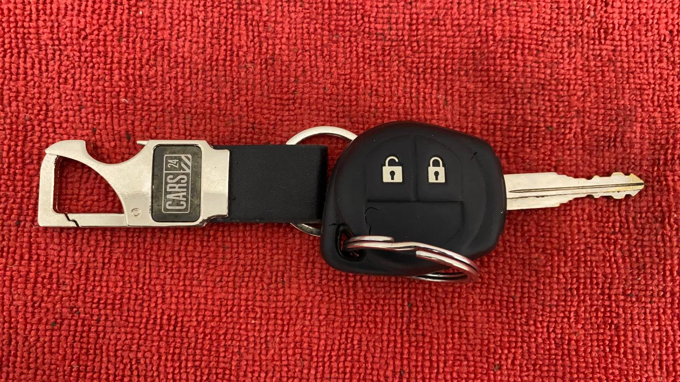 2020 Maruti S PRESSO VXI CNG, CNG, Manual, 19,609 km, Key Close Up
