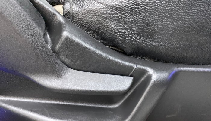 2019 Maruti New Wagon-R 1.0 Lxi (o) cng, CNG, Manual, 50,618 km, Driver Side Adjustment Panel