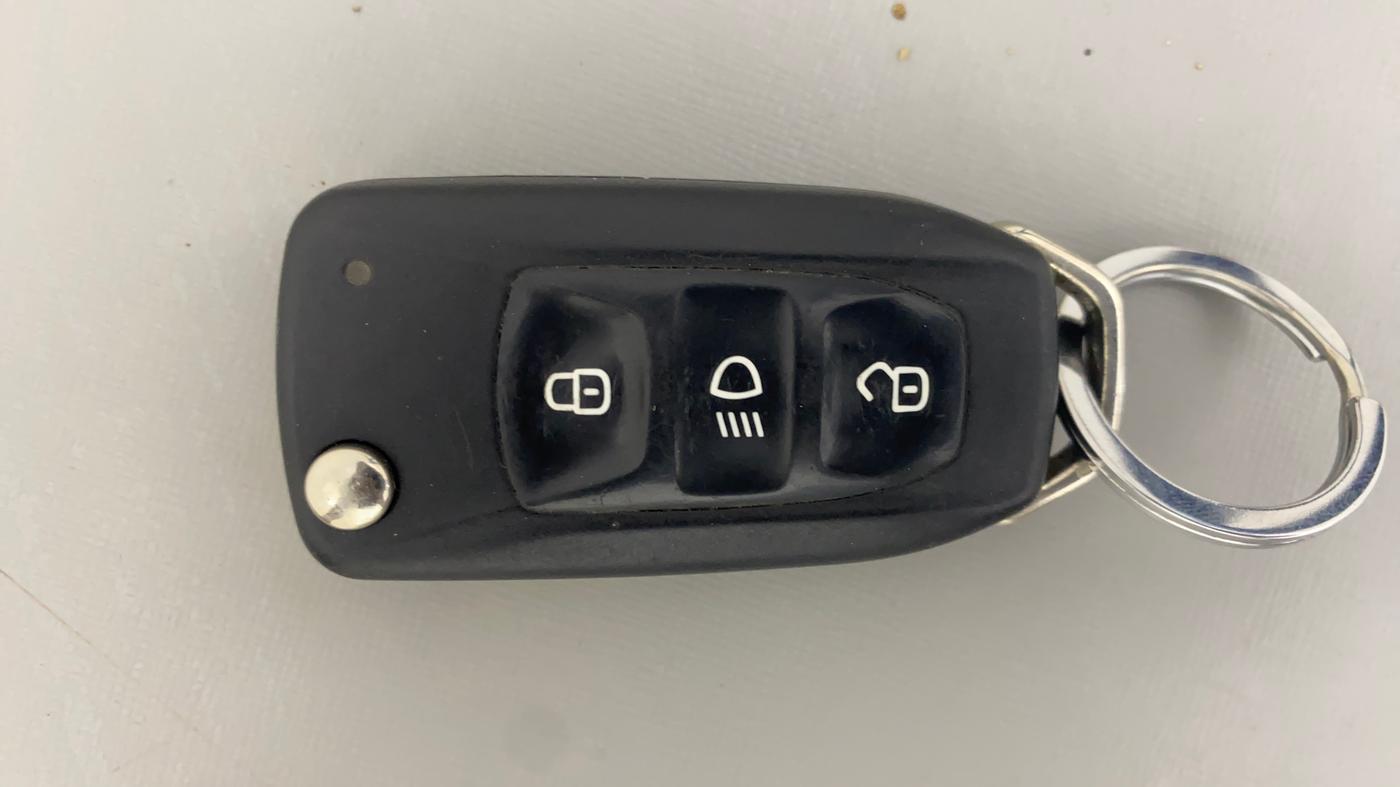 2024 Tata NEXON SMART+ 1.2 PETROL, Petrol, Manual, 19,953 km, Key Close Up