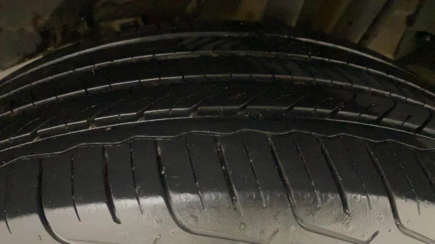 2024 Tata NEXON SMART+ 1.2 PETROL, Petrol, Manual, 19,953 km, Left Rear Tyre Tread