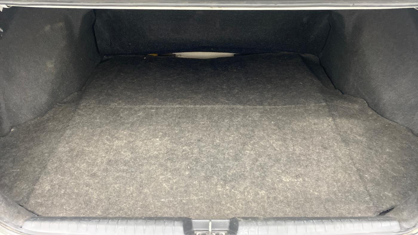 2011 Honda Civic 1.8V MT SUN ROOF, Petrol, Manual, 25,991 km, Boot Inside