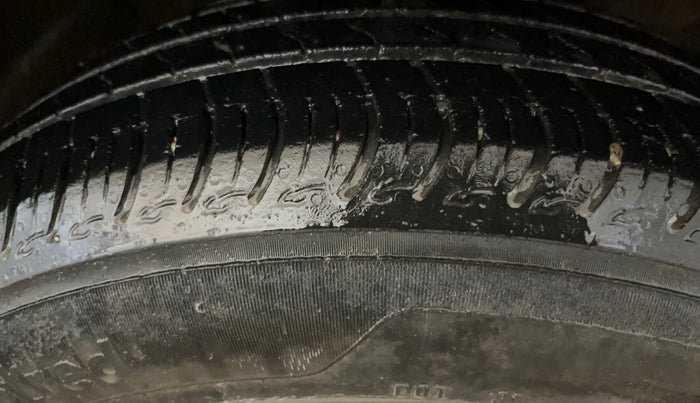 2019 Maruti S PRESSO VXI AMT, Petrol, Automatic, 44,078 km, Right Front Tyre Tread