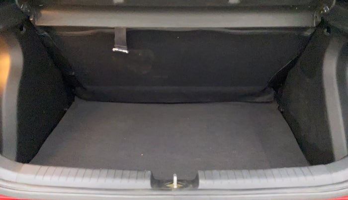 2017 Hyundai i20 Active 1.2 S, Petrol, Manual, 25,690 km, Boot Inside