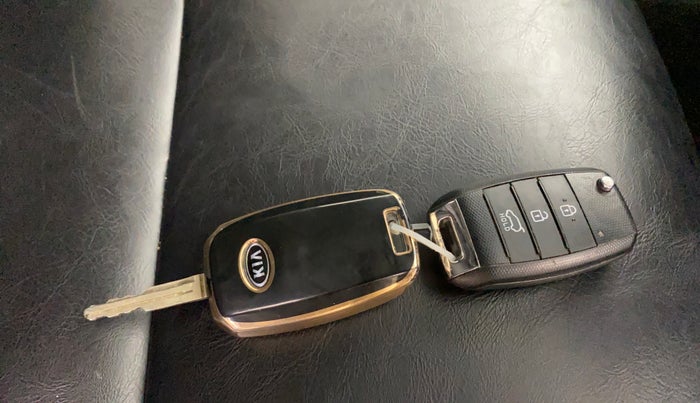 2020 KIA SELTOS HTK 1.5 PETROL, Petrol, Manual, 53,892 km, Key Close Up