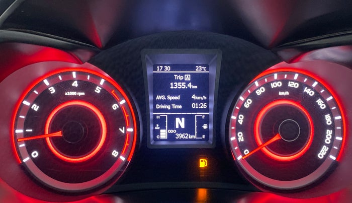 2021 Mahindra XUV300 W8 (O) AT, Petrol, Automatic, 4,022 km, Odometer Image