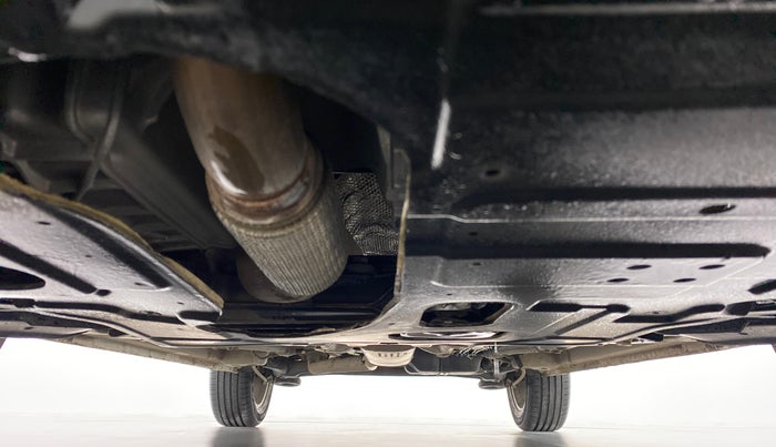 2021 Mahindra XUV300 W8 (O) AT, Petrol, Automatic, 4,022 km, Front Underbody