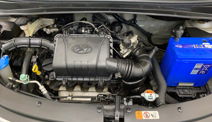 2016 Hyundai i10 SPORTZ 1.1, Petrol, Manual, 29,603 km, Engine View
