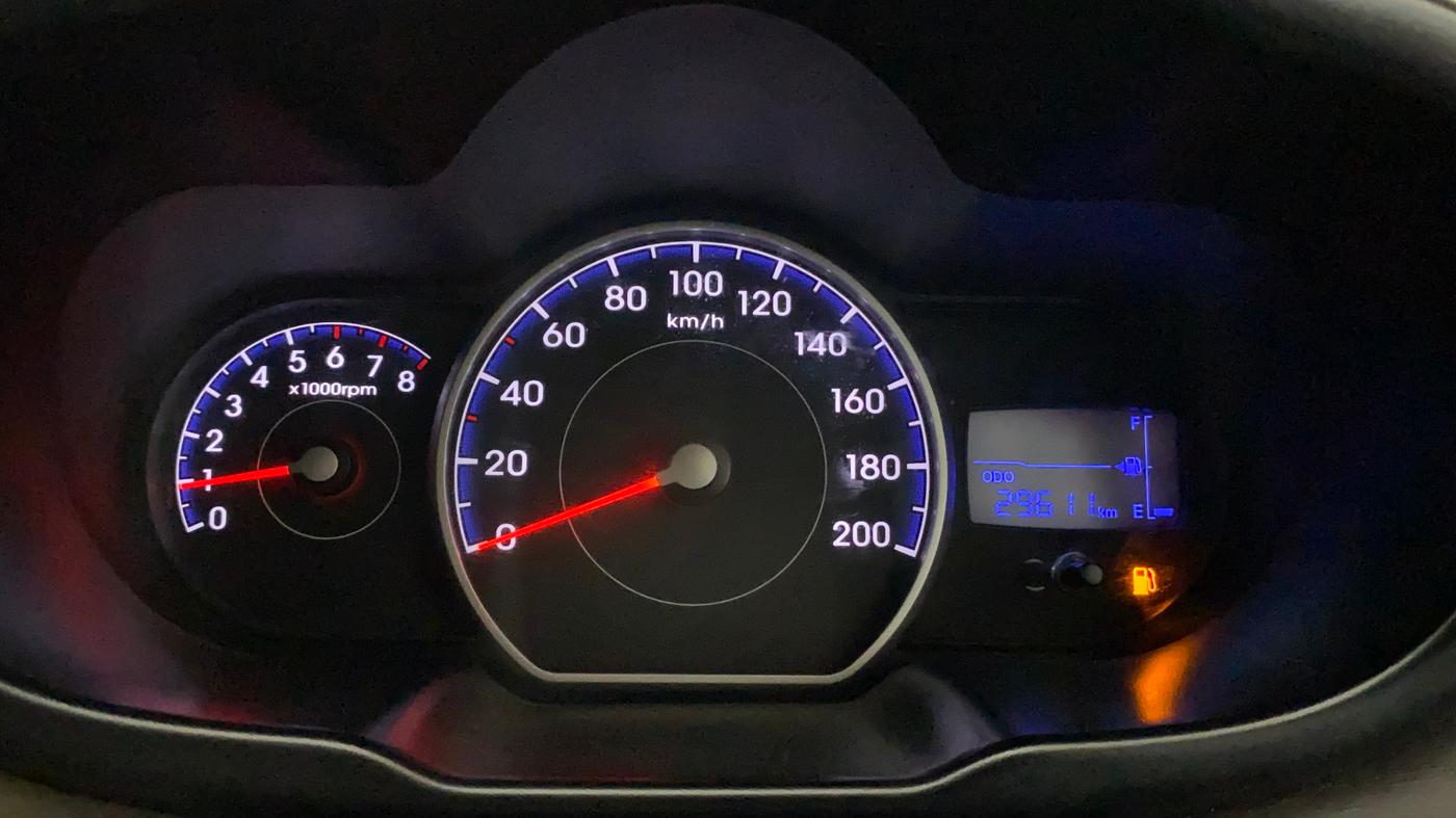 2016 Hyundai i10 SPORTZ 1.1, Petrol, Manual, 29,664 km, Odometer Image