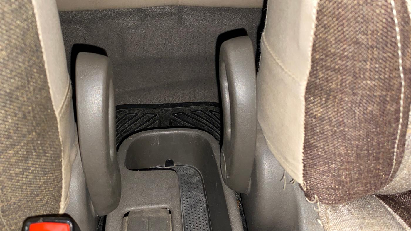 2016 Hyundai i10 SPORTZ 1.1, Petrol, Manual, 29,664 km, Driver Side Adjustment Panel