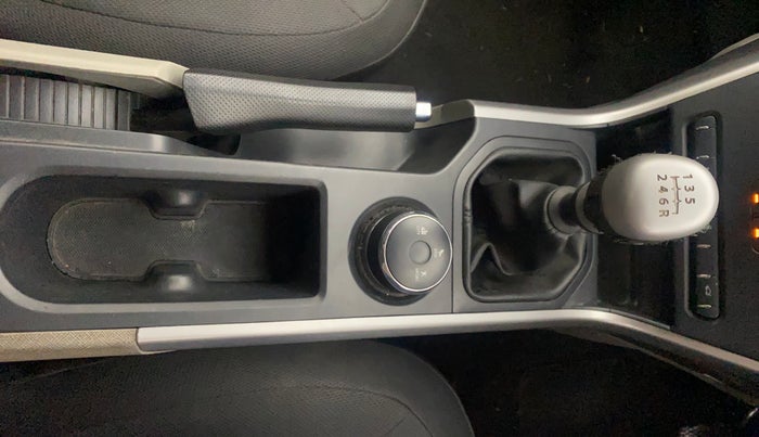 2018 Tata NEXON XM DIESEL, Diesel, Manual, 93,528 km, Gear Lever