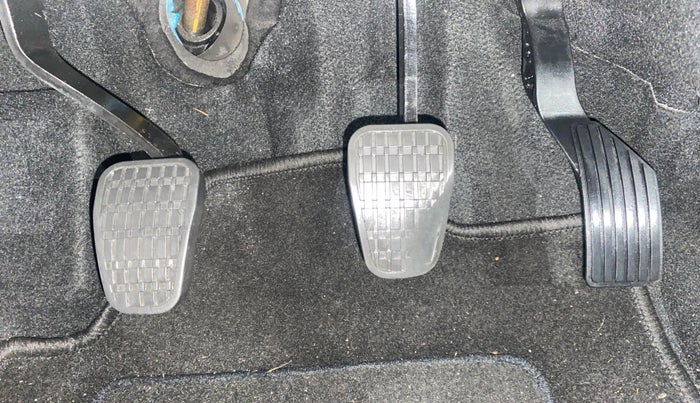 2018 Tata NEXON XM DIESEL, Diesel, Manual, 93,528 km, Pedals