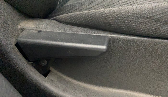 2018 Tata NEXON XM DIESEL, Diesel, Manual, 93,528 km, Driver Side Adjustment Panel