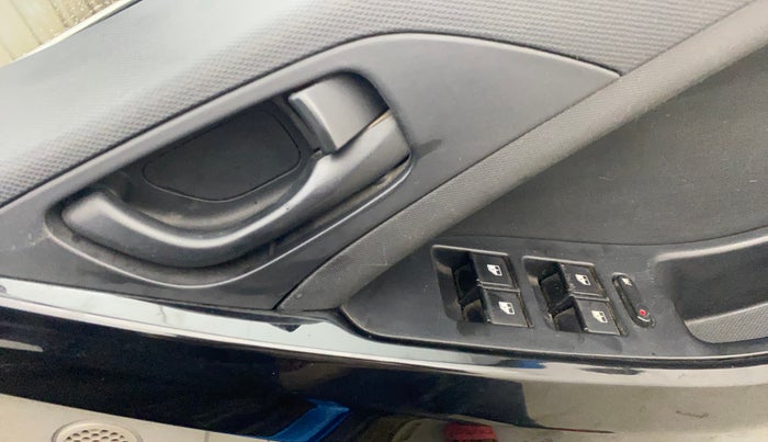 2018 Tata NEXON XM DIESEL, Diesel, Manual, 93,528 km, Driver Side Door Panels Control