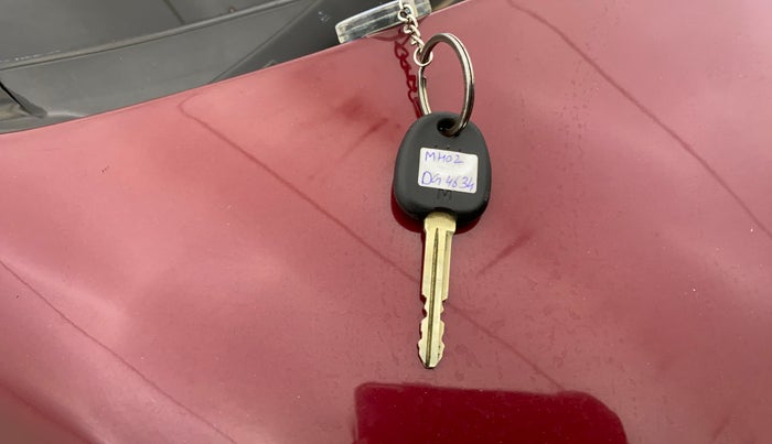 2013 Hyundai i10 SPORTZ 1.1, Petrol, Manual, 31,062 km, Key Close Up