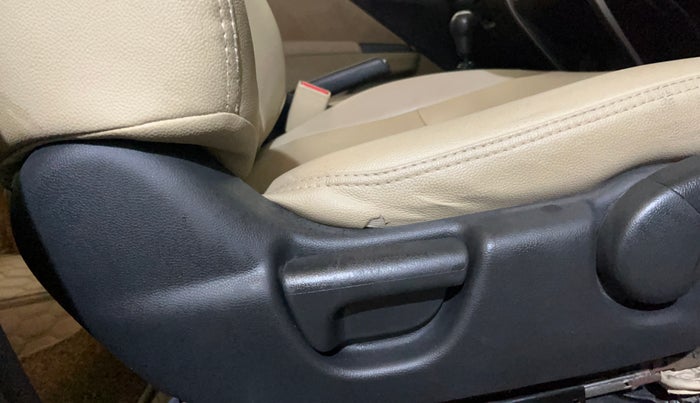 2014 Honda City 1.5L I-VTEC SV, CNG, Manual, 1,03,720 km, Driver Side Adjustment Panel