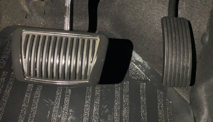 2017 Hyundai Creta SX PLUS AT 1.6 PETROL, Petrol, Automatic, 1,13,645 km, Pedals