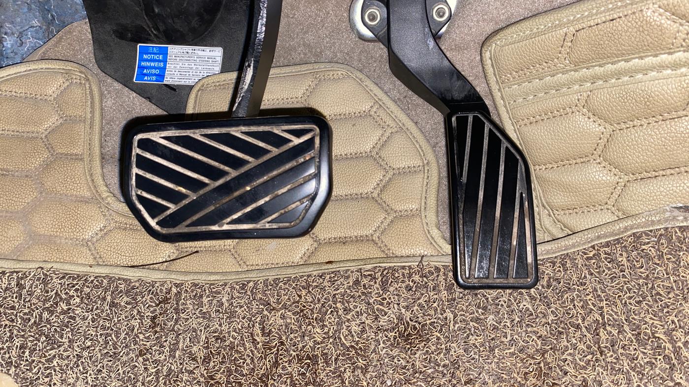 2020 Maruti Ciaz ALPHA  AT 1.5 SHVS PETROL, Petrol, Automatic, 52,176 km, Pedals