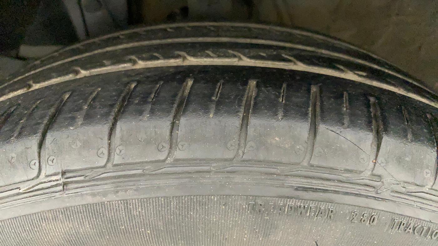 2015 Honda City 1.5L I-VTEC V MT, Petrol, Manual, 74,536 km, Left Front Tyre Tread