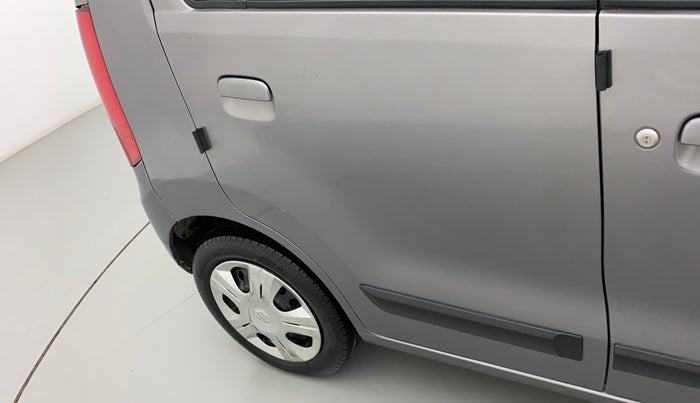 2018 Maruti Wagon R 1.0 VXI AMT, CNG, Automatic, 76,871 km, Right rear door - Paint has faded