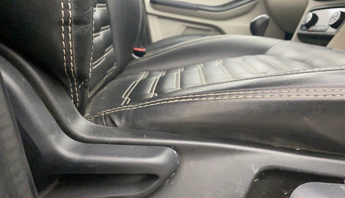 2022 Tata Tiago XZ PLUS CNG, CNG, Manual, 48,024 km, Driver Side Adjustment Panel