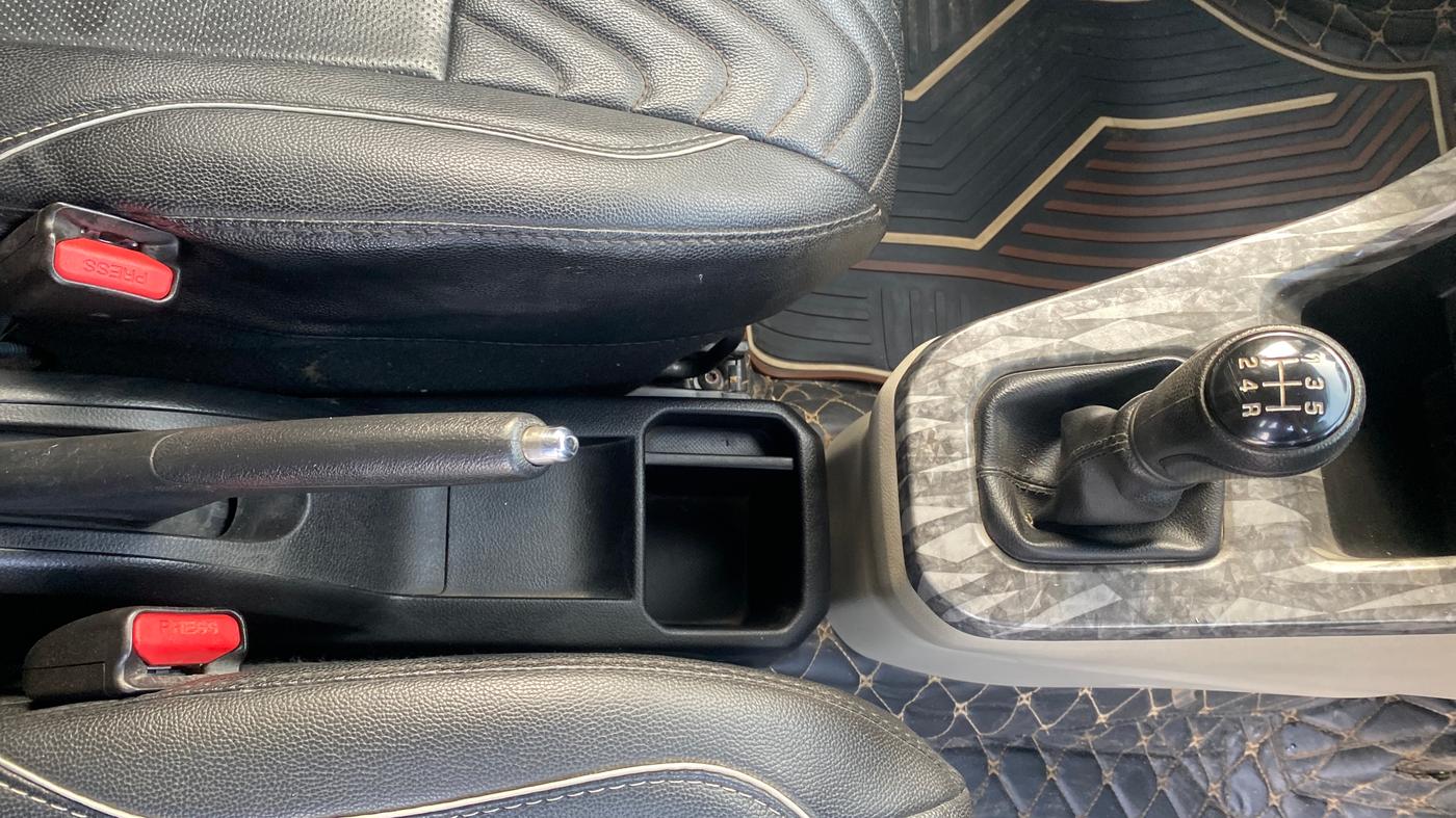 2021 Maruti New Wagon-R VXI 1.2, Petrol, Manual, 51,429 km, Gear Lever