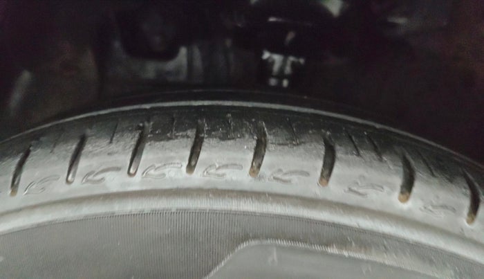 2023 Hyundai GRAND I10 NIOS SPORTZ 1.2 KAPPA VTVT, Petrol, Manual, 41,154 km, Left Front Tyre Tread
