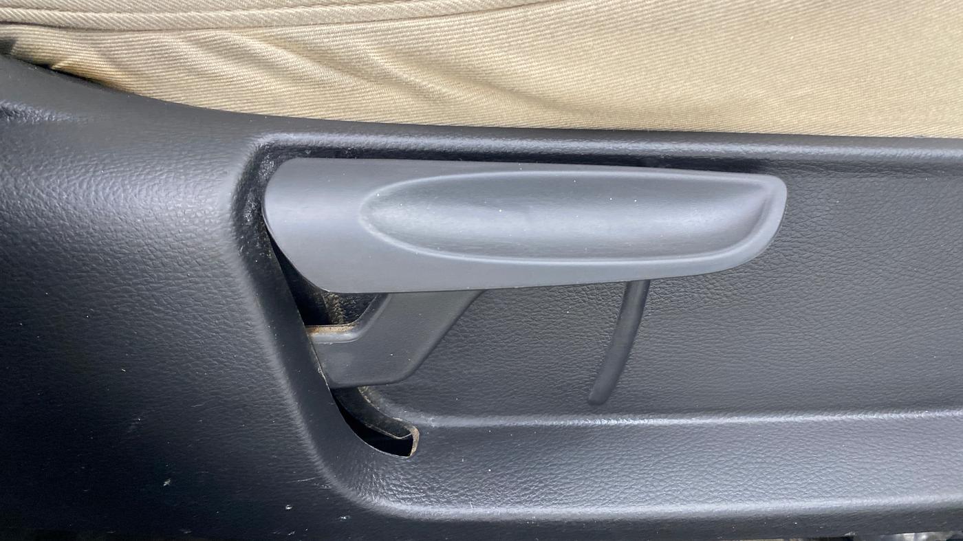 2019 Skoda Rapid AMBITION 1.5 TDI, Diesel, Manual, 54,620 km, Driver Side Adjustment Panel