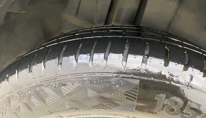 2018 Maruti Ertiga ZXI+, Petrol, Manual, 51,984 km, Right Rear Tyre Tread