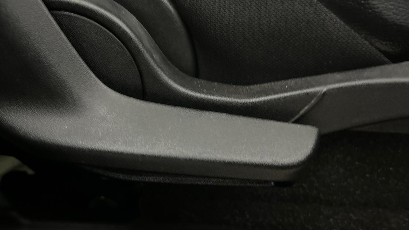 2022 Maruti Grand Vitara ALPHA SMART HYBRID, Petrol, Manual, 32,731 km, Driver Side Adjustment Panel