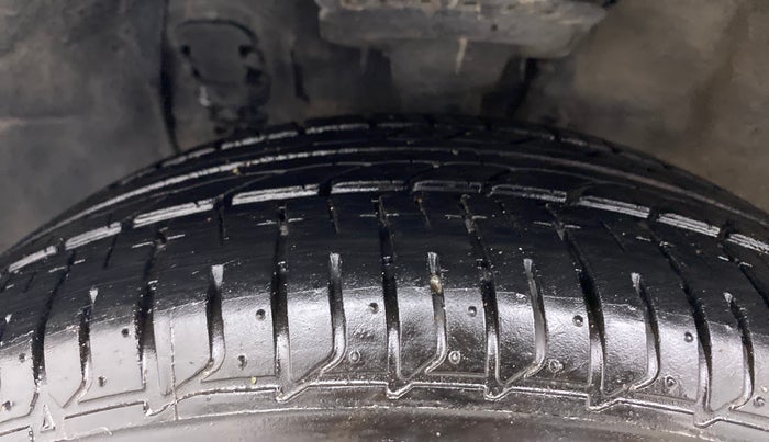 2017 Hyundai Elite i20 ASTA 1.2, Petrol, Manual, 70,414 km, Left Front Tyre Tread