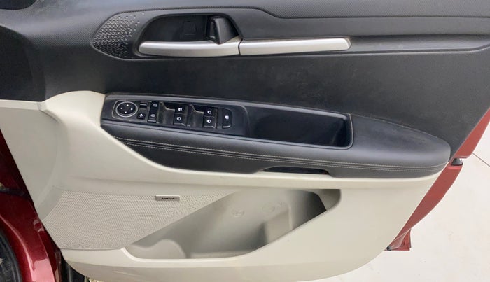 2020 KIA SONET HTX PLUS 1.0 IMT, Petrol, Manual, 40,060 km, Driver Side Door Panels Control