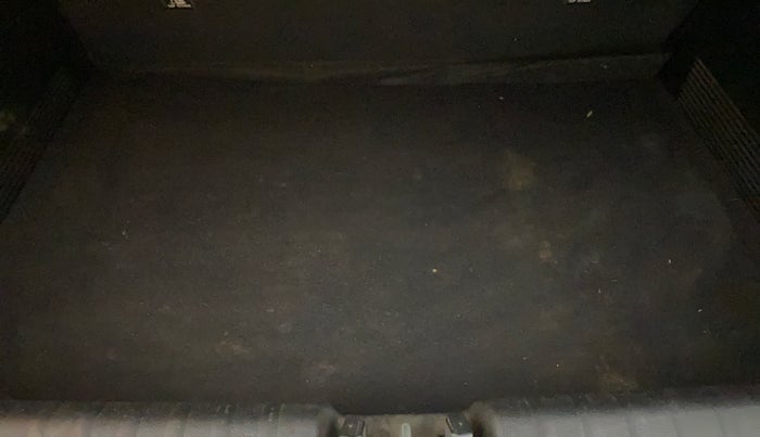 2020 KIA SONET HTX PLUS 1.0 IMT, Petrol, Manual, 40,060 km, Boot Inside