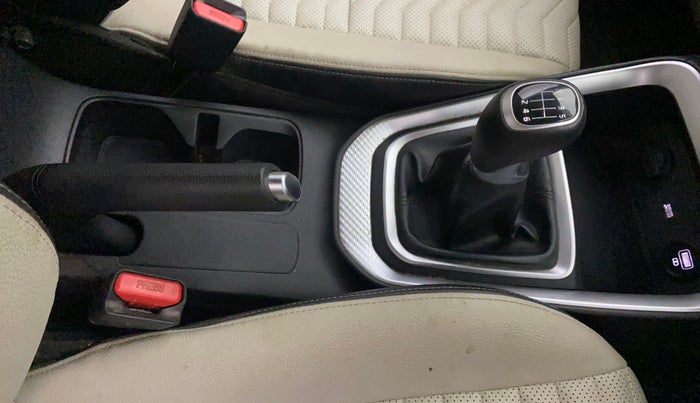 2020 KIA SONET HTX PLUS 1.0 IMT, Petrol, Manual, 40,060 km, Gear Lever