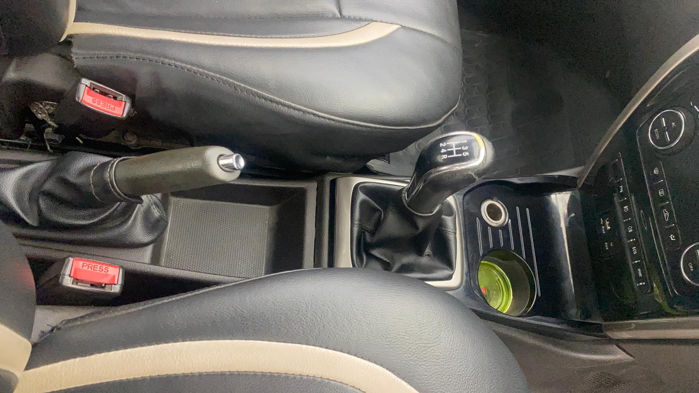 2015 Tata Zest XT PETROL, Petrol, Manual, 69,143 km, Gear Lever