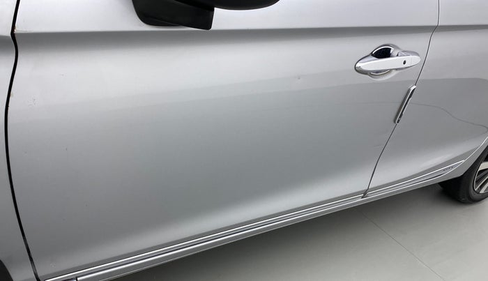 2021 Honda City 1.5L I-VTEC ZX CVT, Petrol, Automatic, 25,769 km, Front passenger door - Slightly dented